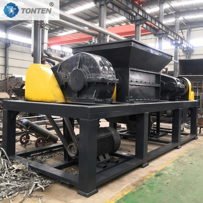 सर्किट बोर्ड लकड़ी के डिब्बे टुकड़े टुकड़े करना डबल शाफ्ट Shredder मशीन